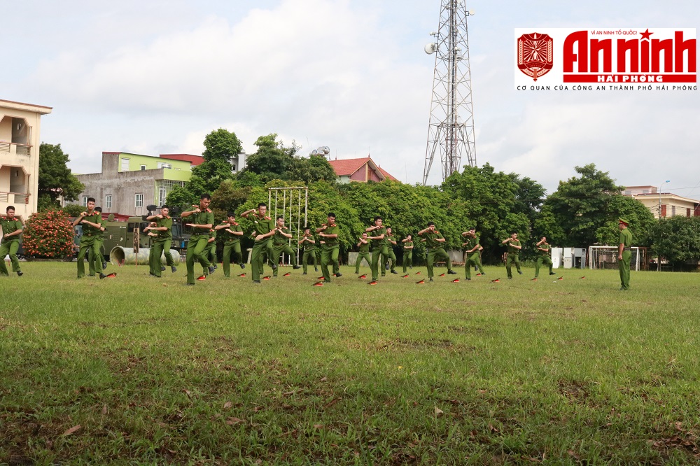 Khối liên quân thực hiện bài võ tổng hợp CAND