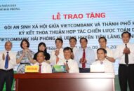 Vietcombank trao tặng gói an sinh xã hội và ký thỏa thuận hợp tác chiến lược toàn diện với huyện Tiên Lãng và huyện Vĩnh Bảo
