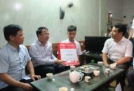 Phó Chủ tịch UBND thành phố Lê Khắc Nam thăm, tặng quà trẻ em nhân dịp Tết Trung thu 