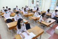 ‘Nới lỏng’ quy định về sử dụng điện thoại trong giờ học: Cần định hướng học sinh đúng mục đích