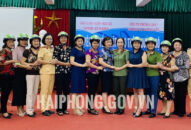 Phòng CSGT đường bộ-đường sắt tuyên truyền, giáo dục pháp luật về trật tự ATGT Hội phụ nữ huyện An Dương