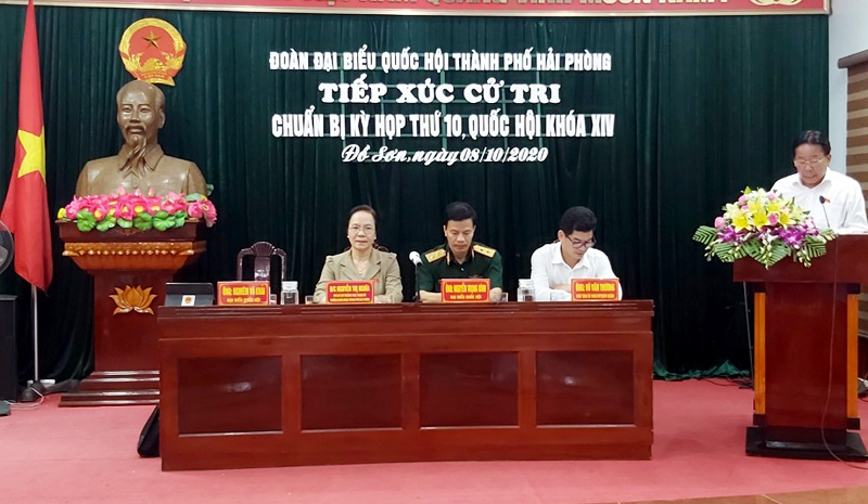 Đồng chí Nguyễn Thị Nghĩa - Phó bí thư Thường trực Thành ủy và các đại biểu Quốc hội khóa 14 tiếp xúc cử tri tại quận Đồ Sơn