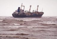 Giải cứu thành công 16 thuyền viên gặp nạn trên vùng biển Hà Tĩnh