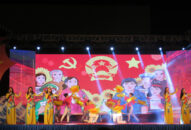 Tiếp nối các chương trình nghệ thuật chào mừng thành công Đại hội Đảng bộ thành phố lần thứ XVI
