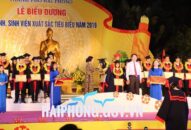 Thành phố trích ngân sách 1,3 tỷ đồng khen thưởng, biểu dương và tôn vinh 130 học sinh, sinh viên xuất sắc tiêu biểu