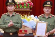 Công bố quyết định của Bộ trưởng Bộ Công an nâng lương cấp bậc hàm đối với lãnh đạo CATP