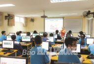 Các trường THPT trên địa bàn thành phố: Đào tạo Tin học theo chuẩn quốc tế