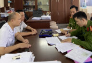 Cao điểm thu hồi vũ khí-vật liệu nổ-công cụ hỗ trợ: Thêm 2 doanh nghiệp tự nguyện giao nộp súng công cụ hỗ trợ