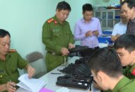 Phòng Cảnh sát QLHC về TTXH-CATP: Vận động thu hồi 31 khẩu súng, 250 viên đạn và 22 dùi cui điện