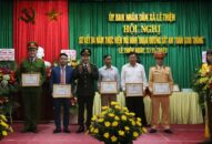 Biểu dương 25 tập thể, cá nhân có thành tích thực hiện mô hình “Đoạn đường sắt an toàn giao thông”