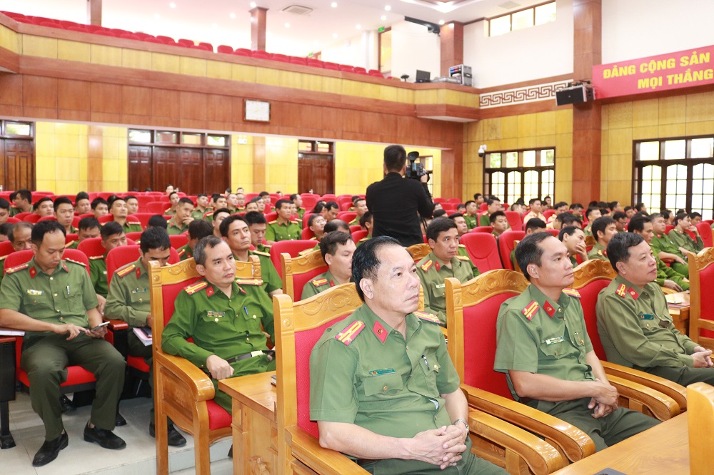 CATP mở lớp tập huấn chuyên sâu Luật Quản lý, sử dụng VK, VLN, CCHT và các văn bản hướng dẫn thi hành