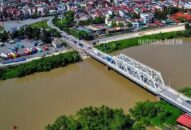 Phân luồng giao thông phục vụ thi công cầu Rào