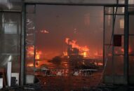 Cháy lớn thiêu rụi nhà xưởng giữa khu dân cư ở Hải Phòng