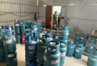 Cơ sở sang chiết gas lậu dưới chân cầu Bạch Đằng