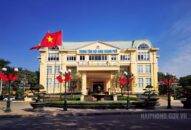 Treo cờ Tổ quốc mừng Đảng, mừng xuân Tân Sửu 2021