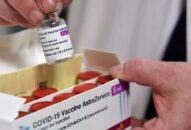 Hơn 117.000 liều vắcxin phòng COVID-19 đã về tới Việt Nam