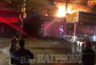 Cháy lớn tại cửa hàng thiết bị điện trên phố Thiên Lôi, quận Lê Chân