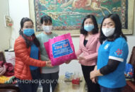 582 suất quà được tặng cho cán bộ, hội viên phụ nữ có hoàn cảnh khó khăn trên địa bàn quận Lê Chân