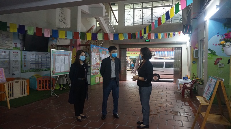 Phó Chủ tịch UBND quận Phạm Việt Anh kiểm tra tại Trường mầm non Nguyễn Công Trứ