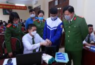 Đại tá Bùi Trung Thành, Phó giám đốc CATP kiểm tra công tác cấp CCCD gắn chíp điện tử tại Viện KSND thành phố, Công an các quận Hải An, Lê Chân