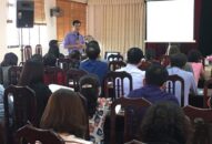 Tập huấn hướng dẫn tiêm chủng vaccine phòng COVID-19 và cách phòng, chẩn đoán, xử trí phản vệ cho gần 200 cán bộ, nhân viên y tế