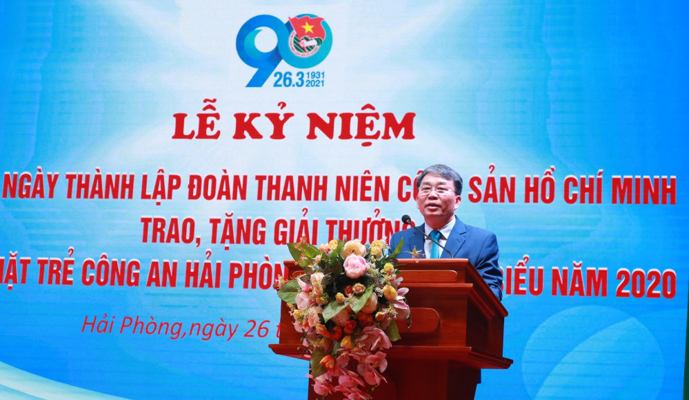 Trung tướng Trần Bá Thiều – Nguyên Tổng cục Trưởng Tổng cục Chính trị CAND, nguyên Giám đốc CATP, nguyên Bí thư Đoàn Thanh niên CATP, chia sẻ, truyền thụ những kỷ niệm và kinh nghiệm quý báu trong công tác Đoàn, phong trào thanh niên