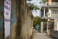 Hải Phòng: Tường trường cấp 2 nứt nghiêng, nguy hiểm ngõ dân sinh