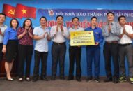 Hội Nhà báo thành phố với hành trình “Hướng về biển đảo quê hương”