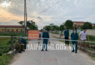 Xã Tiên Thắng (huyện Tiên Lãng) lập chốt ngay trong đêm khoanh vùng dịch bệnh