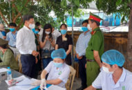 Phó Chủ tịch thường trực UBND thành phố Lê Anh Quân kiểm tra thực tế chốt kiểm soát dịch bệnh COVID-19 tại huyện An Dương