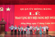 Quận ủy Hồng Bàng: 99 đồng chí Đảng viên được trao tặng Huy hiệu Đảng đợt 19/5/2021