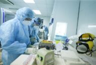 Chiều 24/5: 8/8 trường hợp F1 liên quan đến BN5224 có kết quả XN âm tính với SARS-CoV-2