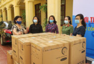 Hội Liên hiệp Phụ nữ thành phố Hải Phòng huy động ủng hộ chị em phụ nữ tỉnh Bắc Giang số quà trị giá 200 triệu đồng