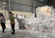 Hải Phòng: Phát hiện kho chứa gần 53 tấn bột sắn nghi giả mạo