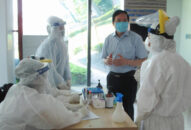 Lấy mẫu xét nghiệm gần 200 hành khách từ vùng dịch về Hải Phòng