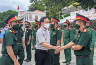 Bí thư Thành ủy Trần Lưu Quang thăm, động viên quân và dân huyện đảo Bạch Long Vỹ