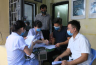 Hơn 40 phóng viên các cơ quan báo chí tiêm vắc xin COVID-19