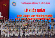 Cán bộ, sinh viên Trường Cao đẳng Y tế Hải Phòng tình nguyện tham gia chống dịch tại huyện Vĩnh Bảo