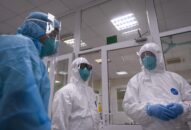 Dịch COVID-19: Ca tử vong thứ 52 là nữ bệnh nhân 35 tuổi, tiền sử ung thư đại tràng giai đoạn cuối