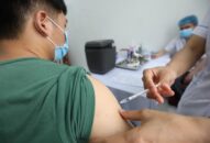 Việt Nam phê duyệt thử nghiệm giai đoạn 3 vắc xin phòng COVID-19 Nano Covax trên diện rộng