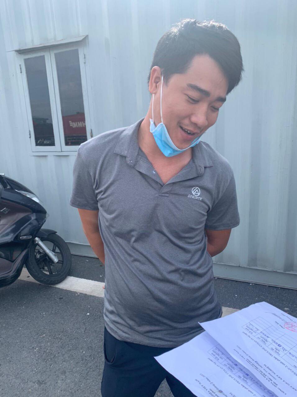 Đối tượng Phan Thanh Truyền sử dụng giấy xét nghiệm Covid-19 tẩy xóa ngày để trốn chốt Đối tượng Phan Thanh Truyền sử dụng giấy xét nghiệm Covid-19 tẩy xóa ngày để trốn chốt