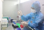 Bệnh viện Hữu nghị Việt Tiệp miễn phí xét nghiệm COVID-19 cho người bệnh nội trú và người nhà chăm sóc