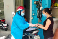 Chia sẻ khó khăn, hỗ trợ thiết thực cho người dân cùng vượt qua đại dịch