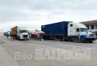 Chốt phụ kiểm soát dịch bệnh COVID-19 trên quốc lộ 5 góp phần giảm thiểu ùn tắc giao thông