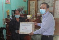 Đoàn ĐBQH thành phố Hải Phòng đi thăm, tặng quà tổ chức Hội và nạn nhân chất độc da cam/dioxin trên địa bàn quận Kiến An