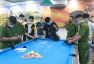 Chủ quán Bi-a Lucky (số 69 Nguyễn Tất Tố, phường Kênh Dương) đón 19 khách đến quán giữa mùa dịch