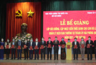 Bế giảng Lớp bồi dưỡng, cập nhật kiến thức dành cho cán bộ lãnh đạo, quản lý diện Ban Thường vụ Thành ủy quản lý năm 2021 (lớp thứ hai)