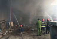 Dập tắt đám cháy xưởng sửa chữa ô tô tại quận Hải An