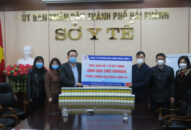 Sở Y tế Hải Phòng tiếp nhận 2.000 chai siro Vihodan hỗ trợ phòng, chống dịch COVID-19 thành phố