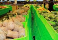 Thời tiết xấu, khó cho tái tạo nguồn rau màu